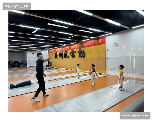 大庆主场亮剑!2025 黑龙江省击剑锦标赛圆满落幕 大庆主场亮剑!2025 黑龙江省击剑锦标赛圆满落幕